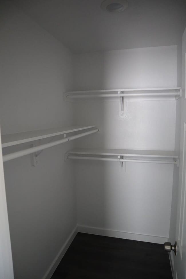 5715 Polly St in Houston, TX - Foto de edificio - Building Photo