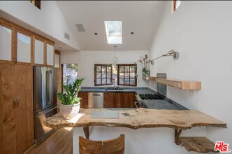 8978 Wonderland Ave in Los Angeles, CA - Building Photo - Building Photo