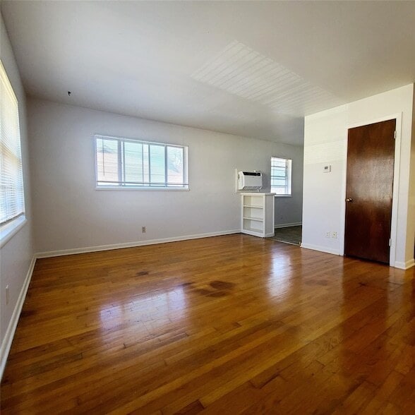 4916 Worth St, Unit 4 in Dallas, TX - Building Photo - Building Photo