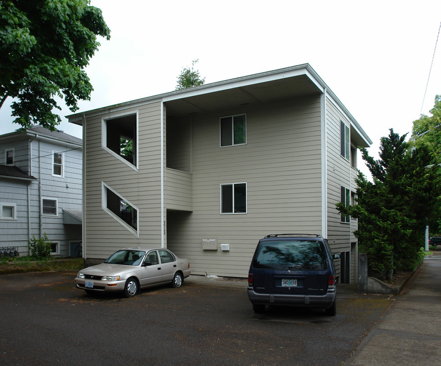 315 NW 9th St in Corvallis, OR - Building Photo