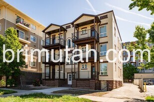 243 S 300 E in Salt Lake City, UT - Building Photo