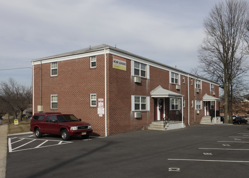 Peterson Avenue Apartments in Edison, NJ - Building Photo