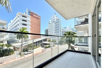 4122 Collins Ave in Miami Beach, FL - Building Photo - Building Photo