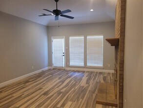 1808 Evergreen Ct in Grapevine, TX - Foto de edificio - Building Photo