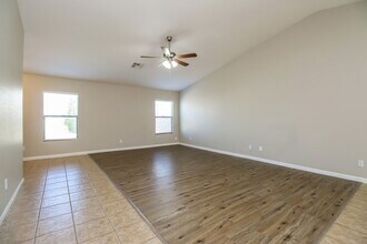 39433 N Parisi Cir in San Tan Valley, AZ - Building Photo - Building Photo