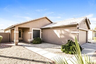 5453 W Augusta Ave in Glendale, AZ - Building Photo - Building Photo