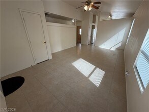 3932 Copper Glen St in Las Vegas, NV - Building Photo - Building Photo