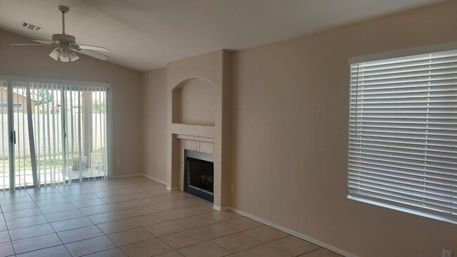 121 W Sagebrush St in Gilbert, AZ - Building Photo - Building Photo