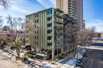 Park Ville Apartments in Denver, CO - Building Photo - Building Photo