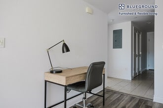 147 S Doheny Dr in Los Angeles, CA - Building Photo - Building Photo