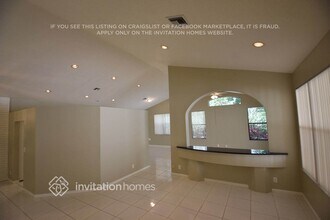 10213 Lexington Lakes Blvd N in Boynton Beach, FL - Foto de edificio - Building Photo