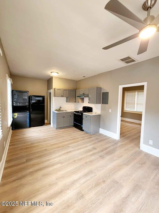 1921 Pearl Pl in Jacksonville, FL - Building Photo