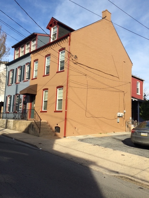 454 W Vine St in Lancaster, PA - Building Photo