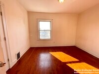 19 Eastman St photo'