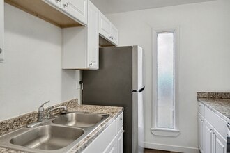 4270 Loomis Ave in Colorado Springs, CO - Building Photo - Building Photo