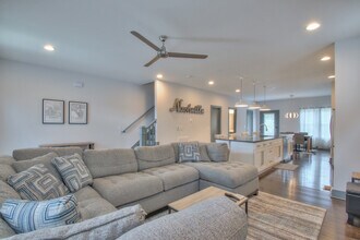 1617 Straightway Ave in Nashville, TN - Building Photo - Building Photo