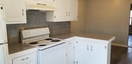 9245 Cedar Ridge Dr NW-Unit -A in Covington, GA - Building Photo - Building Photo