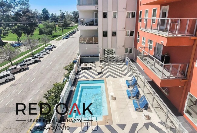 11405 Chandler Blvd in North Hollywood, CA - Building Photo - Building Photo