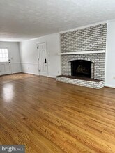 1213 Perry William Dr in McLean, VA - Building Photo - Building Photo