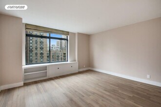 1292-1300 1st Ave in New York, NY - Building Photo - Building Photo