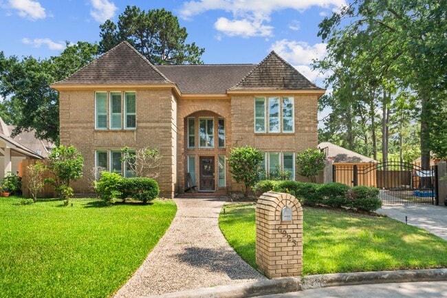 property at 6923 Mossridge Dr