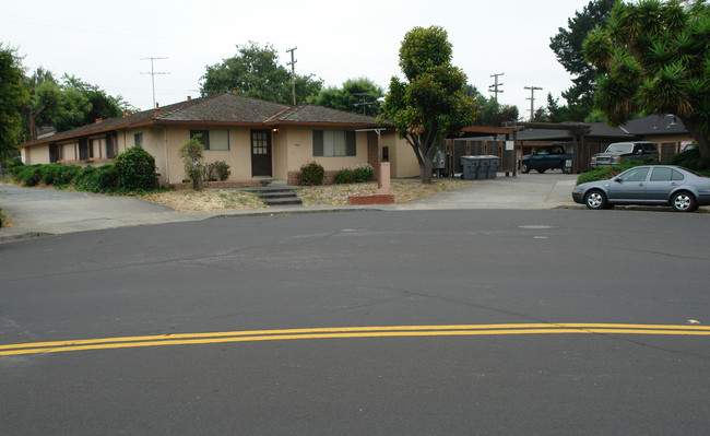 3760 Peacock Ct in Santa Clara, CA - Building Photo - Building Photo