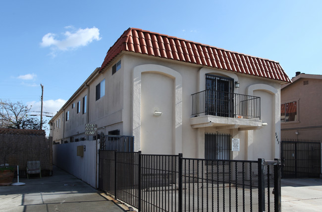 3857 Marlborough Ave in San Diego, CA - Building Photo - Building Photo