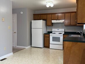 247 E Green St in Versailles, KY - Building Photo - Building Photo