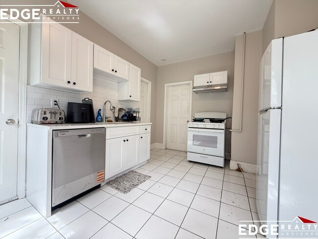 property at 72 Antwerp St