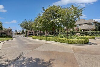 1759 N Picadilly Ln in Clovis, CA - Building Photo - Building Photo
