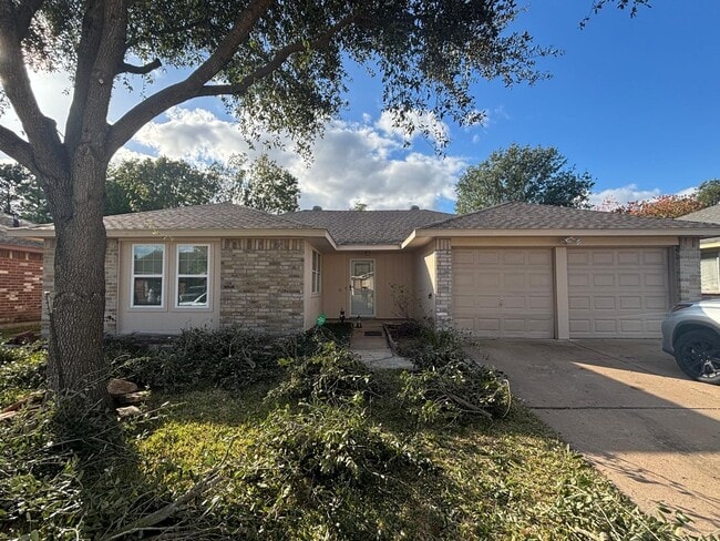 property at 7307 Crystalglen Dr