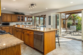 3831 Margaret Way in Carlsbad, CA - Building Photo - Building Photo