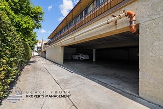 13916 Cerise Ave. in Hawthorne, CA - Foto de edificio - Building Photo
