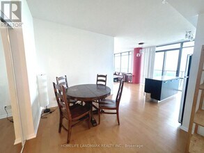 832-3832 Bay St. in Toronto, ON - Building Photo - Building Photo