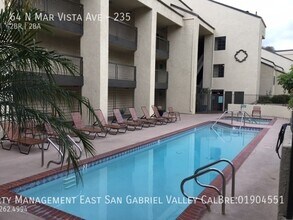 64 Mar Vista Ave in Pasadena, CA - Building Photo - Building Photo