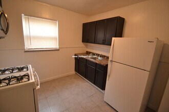 202 Clark Rd in Cincinnati, OH - Building Photo - Building Photo