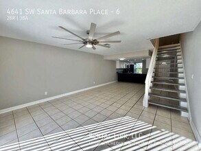 4641 SW Santa Barbara Pl in Cape Coral, FL - Foto de edificio - Building Photo