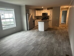 123 Desander Dr in Lansing, MI - Building Photo - Building Photo