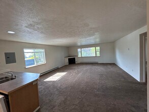 220 E Mission Ave, Unit Unit#1 in Spokane, WA - Building Photo - Building Photo