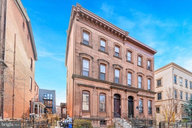 2008 W Girard Ave in Philadelphia, PA - Building Photo - Building Photo