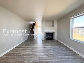 2040 Oakcrest Cir in Castle Rock, CO - Building Photo - Building Photo