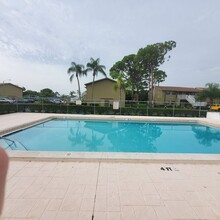 4749 Orange Grove Blvd-Unit -F4 in North Fort Myers, FL - Building Photo - Building Photo