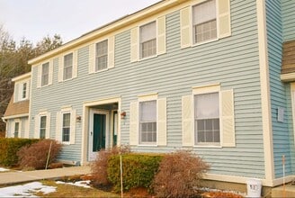 54 Blacksmith Rd in Wells, ME - Foto de edificio - Building Photo