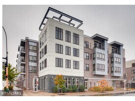 7600 Lyndale Ave S in Minneapolis, MN - Building Photo