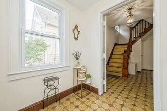 57 N Tyson Ave in Floral Park, NY - Foto de edificio - Building Photo