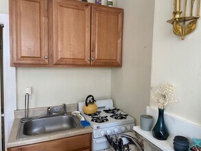 27 S Russell St, Unit 2 in Boston, MA - Building Photo - Building Photo