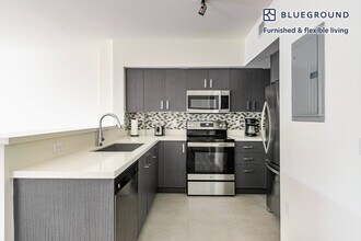 729 NW 2nd St in Miami, FL - Building Photo - Building Photo
