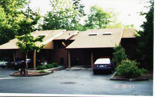 Nature Trails Townhomes in Kent, WA - Building Photo