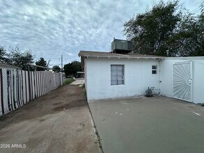 6547 N 59th Dr in Glendale, AZ - Building Photo - Building Photo