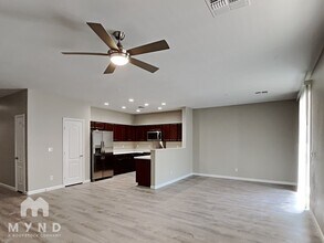 17299 W Fetlock Trail in Surprise, AZ - Building Photo - Building Photo